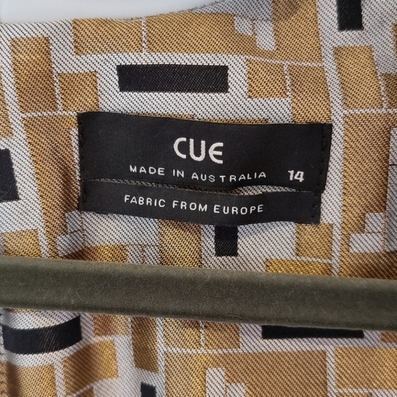 Cue dress Size 14 - Picture 3 of 3